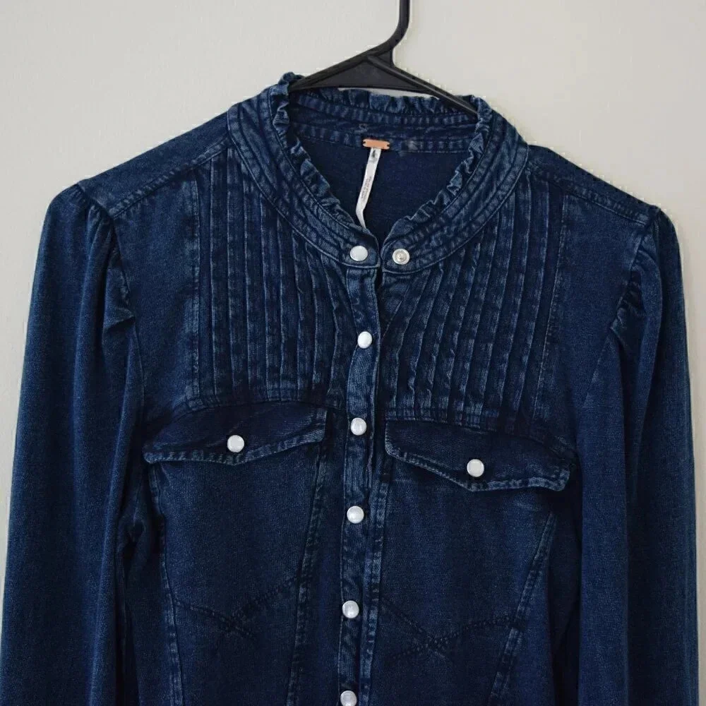 FREE PEOPLE Fitted Cotton Button Down Long Sleeve Top Blue Size Large - Picture 3 of 10